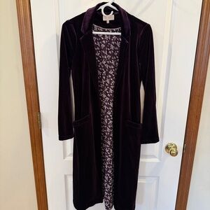 SOLD! Skies are Blue Medium Velvet Notch Lapel Royal Purple Long Sleeve Duster